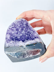 Amethyst With Druzy Cut Base 692g