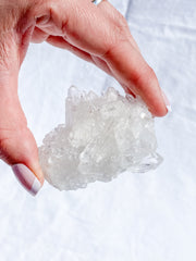 Clear Quartz Cluster 82g