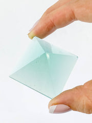 Green Obsidian Pyramid | Medium