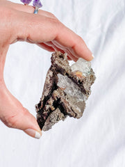Quartz Natural Mineral Specimen Cluster 106g