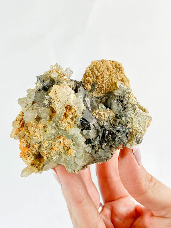 Brookite Mineral Specimen 207g