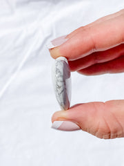 Howlite Heart | X Small
