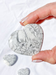 Howlite Heart | Medium