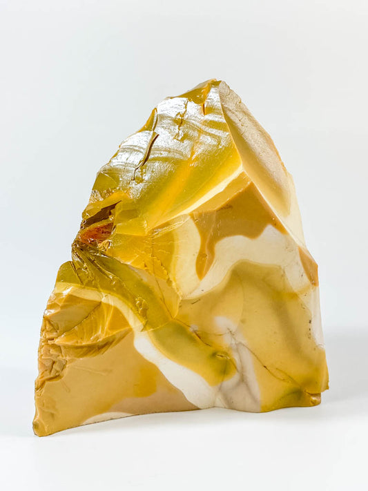 Mookaite Cut Base 650g