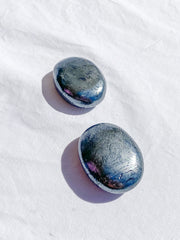 Hematite PalmStone 115g
