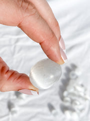 Selenite Tumbles | Medium