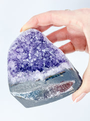Amethyst With Druzy Cut Base 692g
