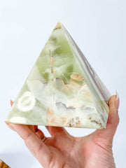 Green Onyx Pyramid | XX Large