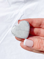 Howlite Heart | X Small