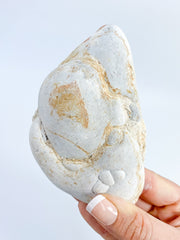 Menilite Goddess Stone Natural 444g