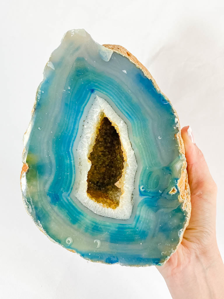 Blue Agate and Died Quartz Geode 3.9kg