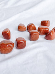 Gold Stone Tumbles | Medium