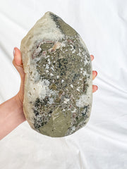Glass Apophyllite Cluster with Druzy 3kg